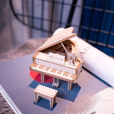 Rolife Grand Piano 3D Wooden Puzzle TG402