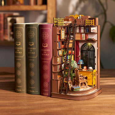 Rolife DIY Book Nook Kit - Silent Corner Study TGE02